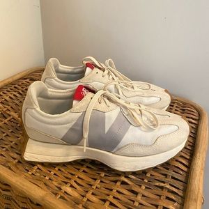 New Balance 327 cream / red